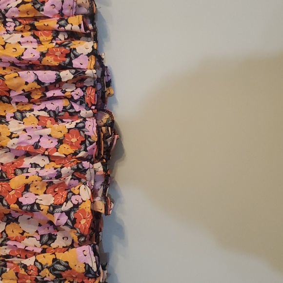 Size p m multi color ruffled bottom skirt so cute  from the Loft - Picture 2 of 4